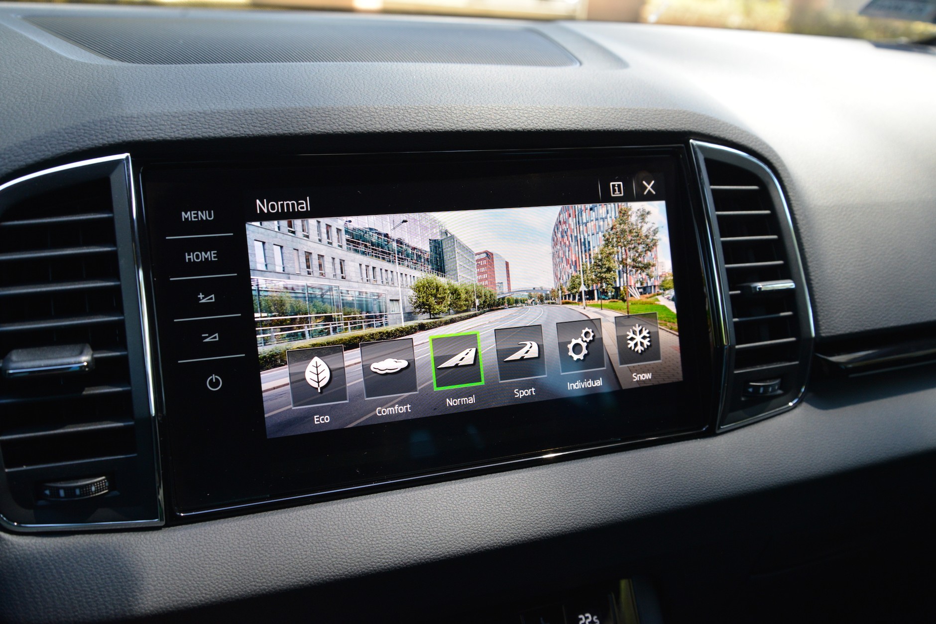 Skoda Karoq 2.0 TSI DSG Sportline