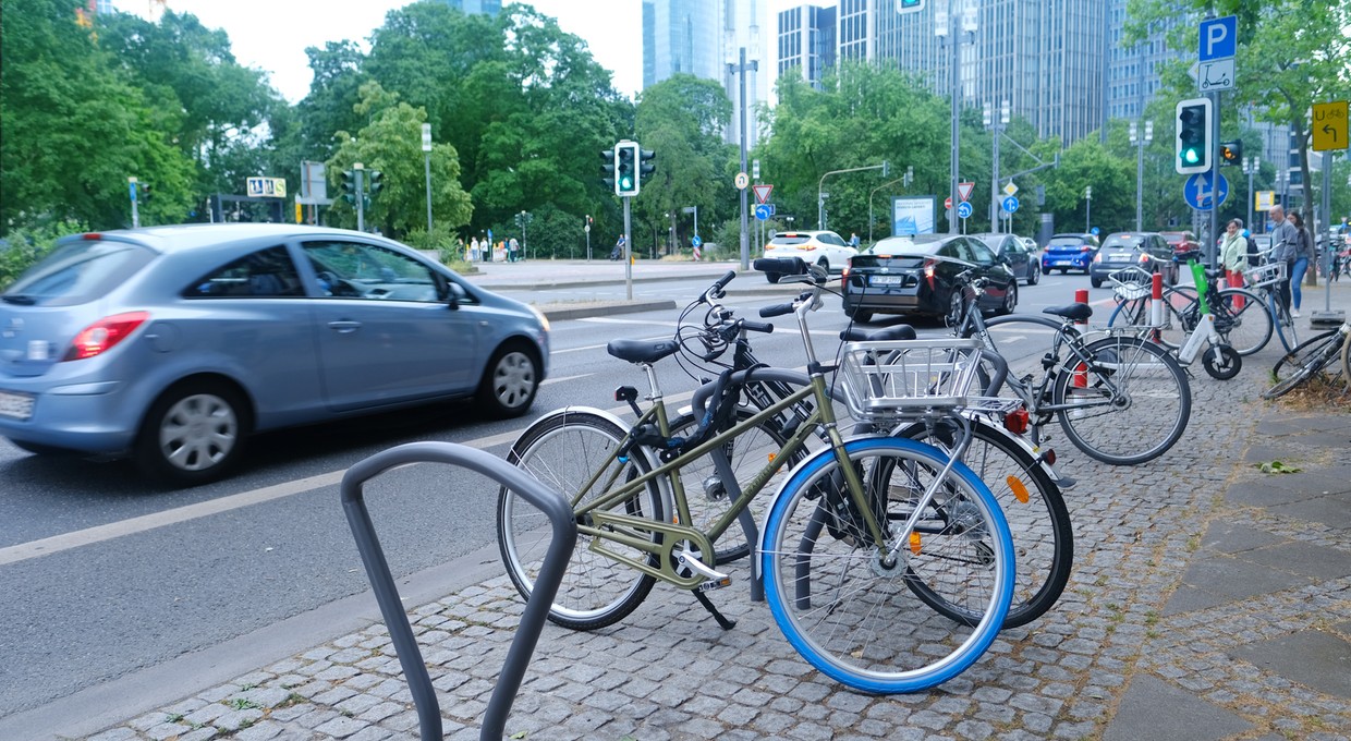 Frankfurt nad Menem wprowadzi ograniczenie prędkości do 20 km/h. Gdzie powstanie "strefa 20"?