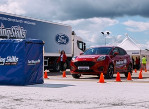 Ford szkoli młodych kierowców. Jak działa Ford Driving Skills for Life?