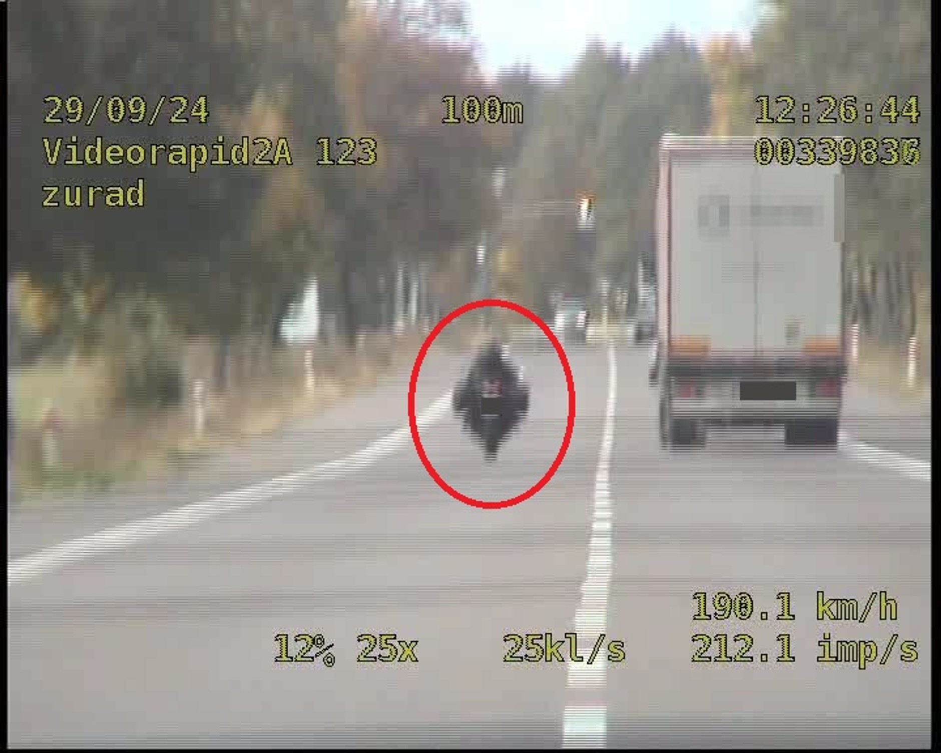 Policjanci zatrzymali motocyklistę na krajowej "dwójce". Dostał rekordową liczbę punktów