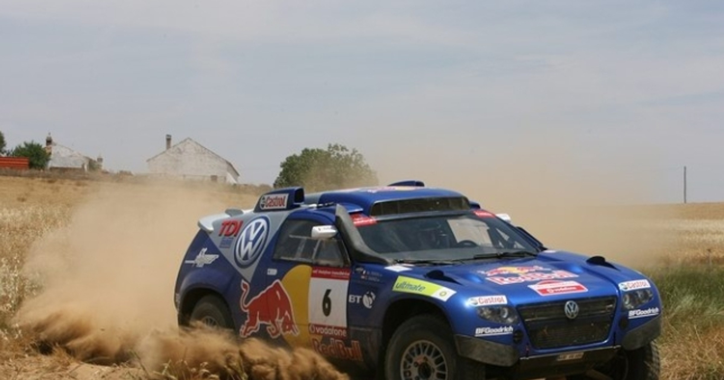 VW - Pięć Race Touaregów w Rajdzie Dakar 2010