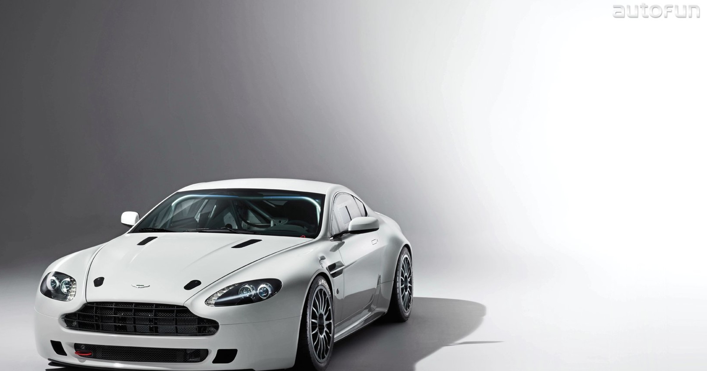 Aston Martin Vantage