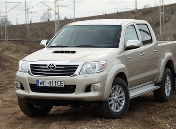 Toyota Hilux - Pikap nie do zdarcia