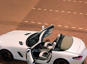 Gullwing bez dachu, czyli Mercedes-Benz SLS AMG Roadster