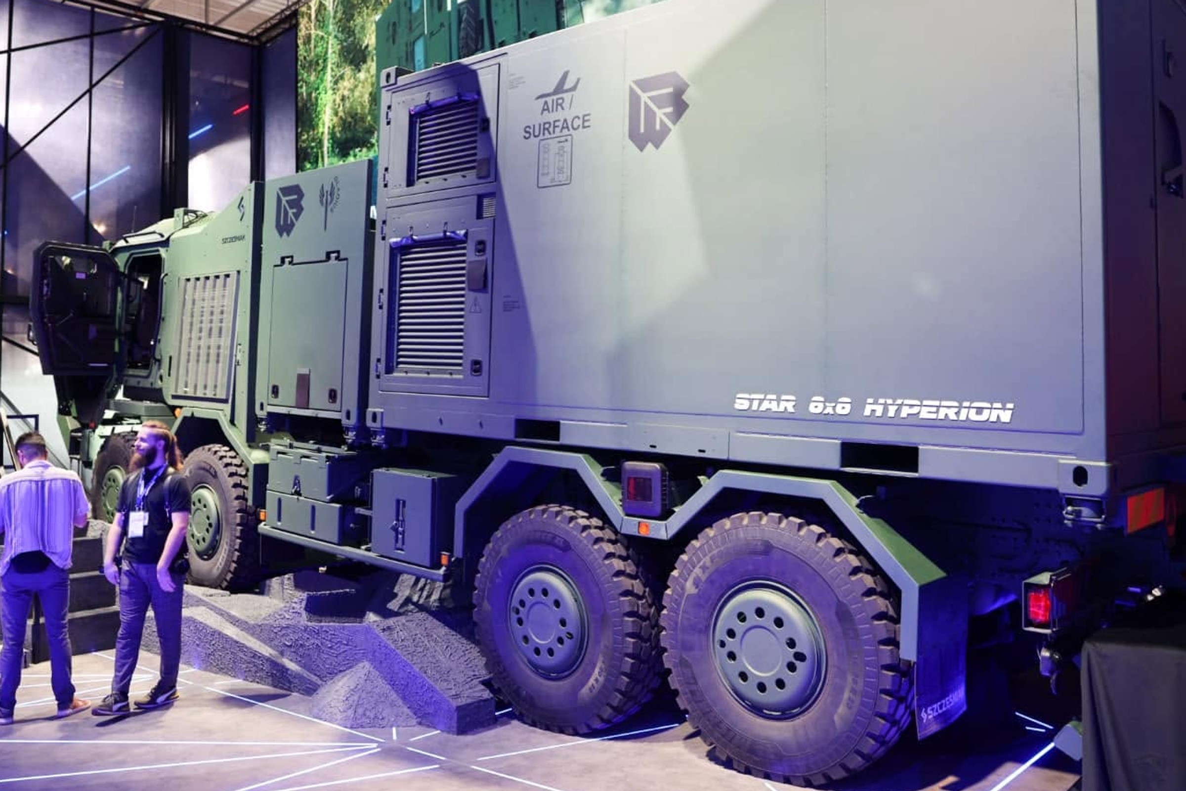 Marka STAR powraca. Tak wygląda wielka ciężarówka Hyperion 8x8