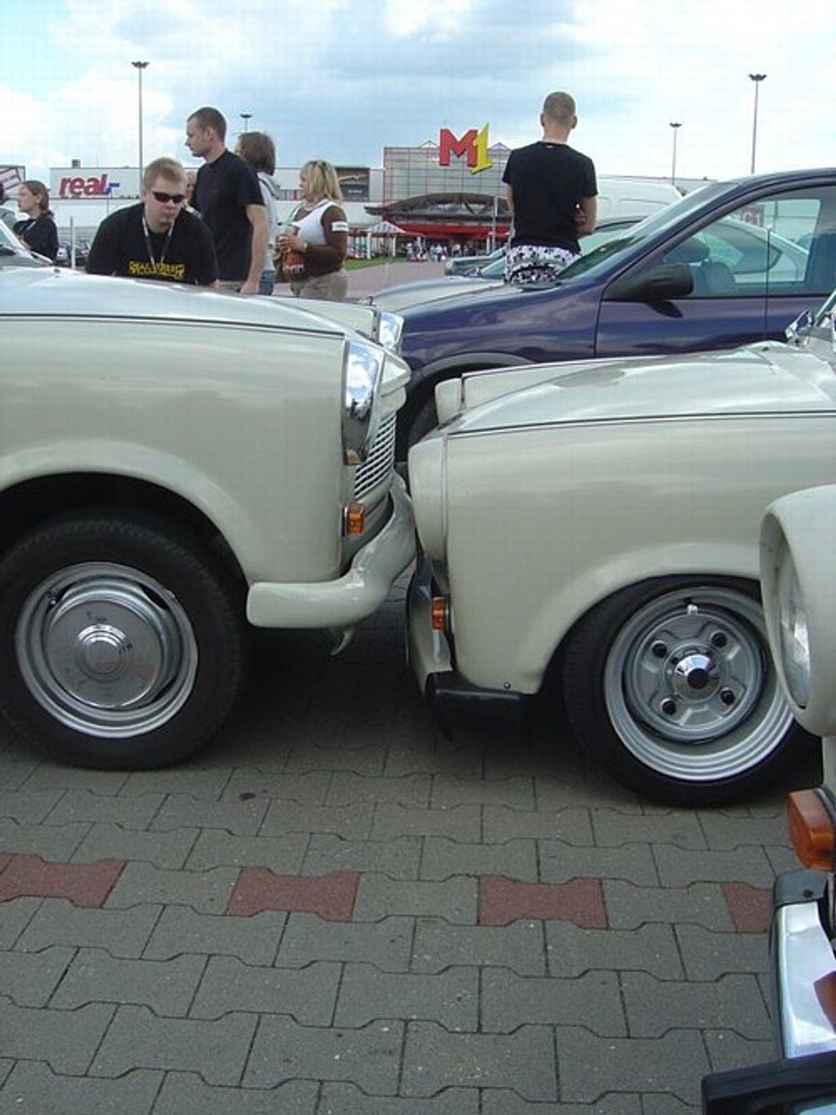 Międzynarodowy zlot pojazdów marki TRABANT Pyrkomania V