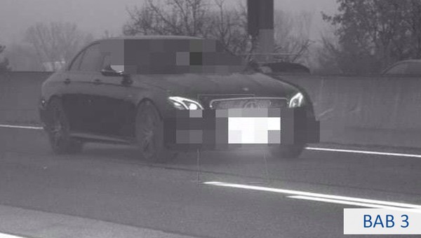 244 zamiast 80 km/h na niemieckiej autostradzie – będzie siedział?