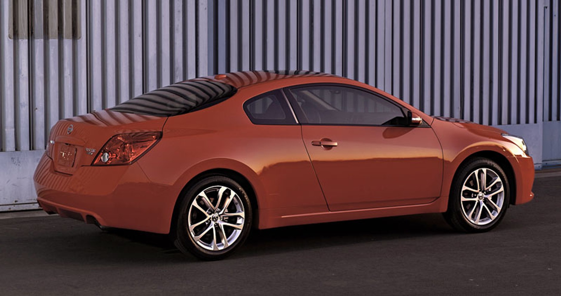 Nissan Altima 2010: amerykański facelifting na rok 2010