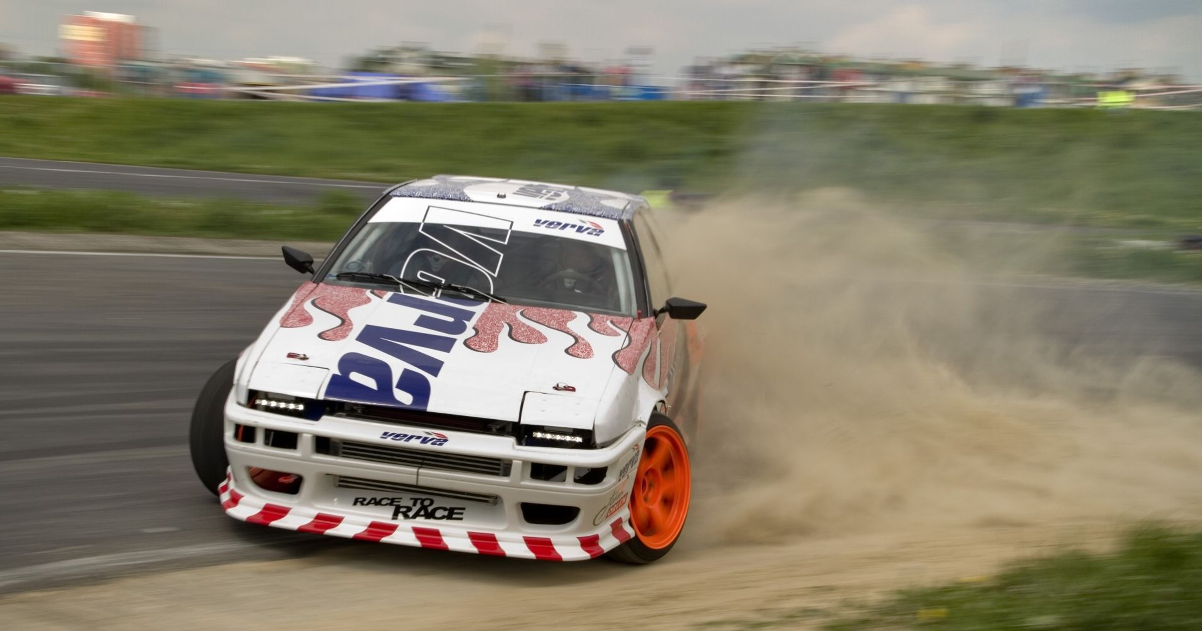 Driftujący Kuba Przygoński 