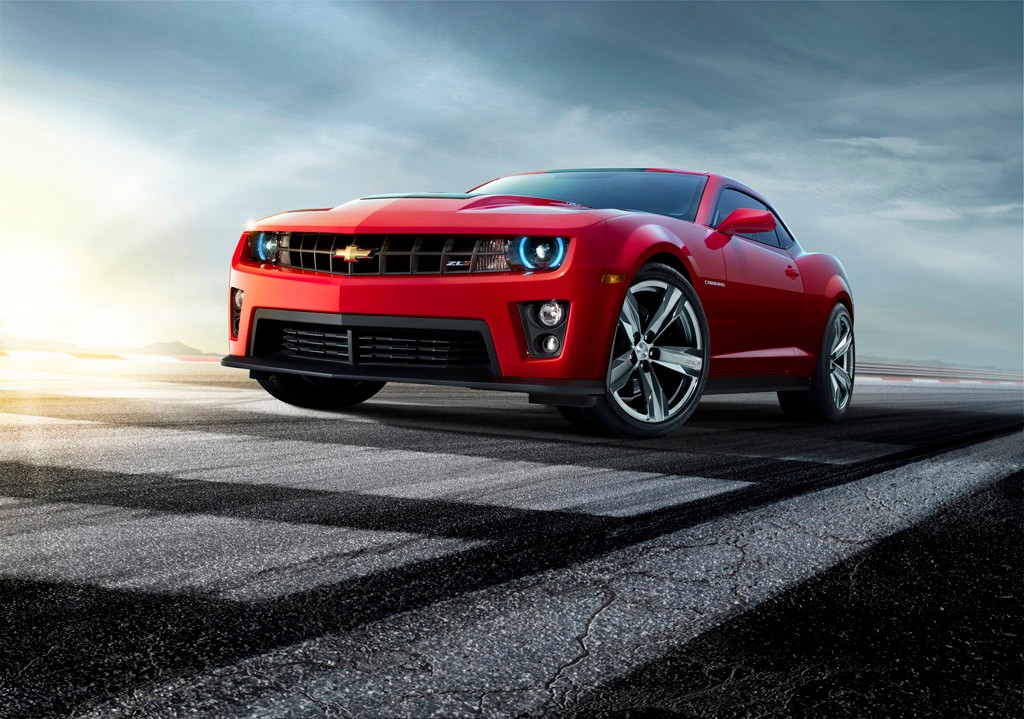 Chevrolet Camaro ZL1 zjada Mustanga na śniadanie