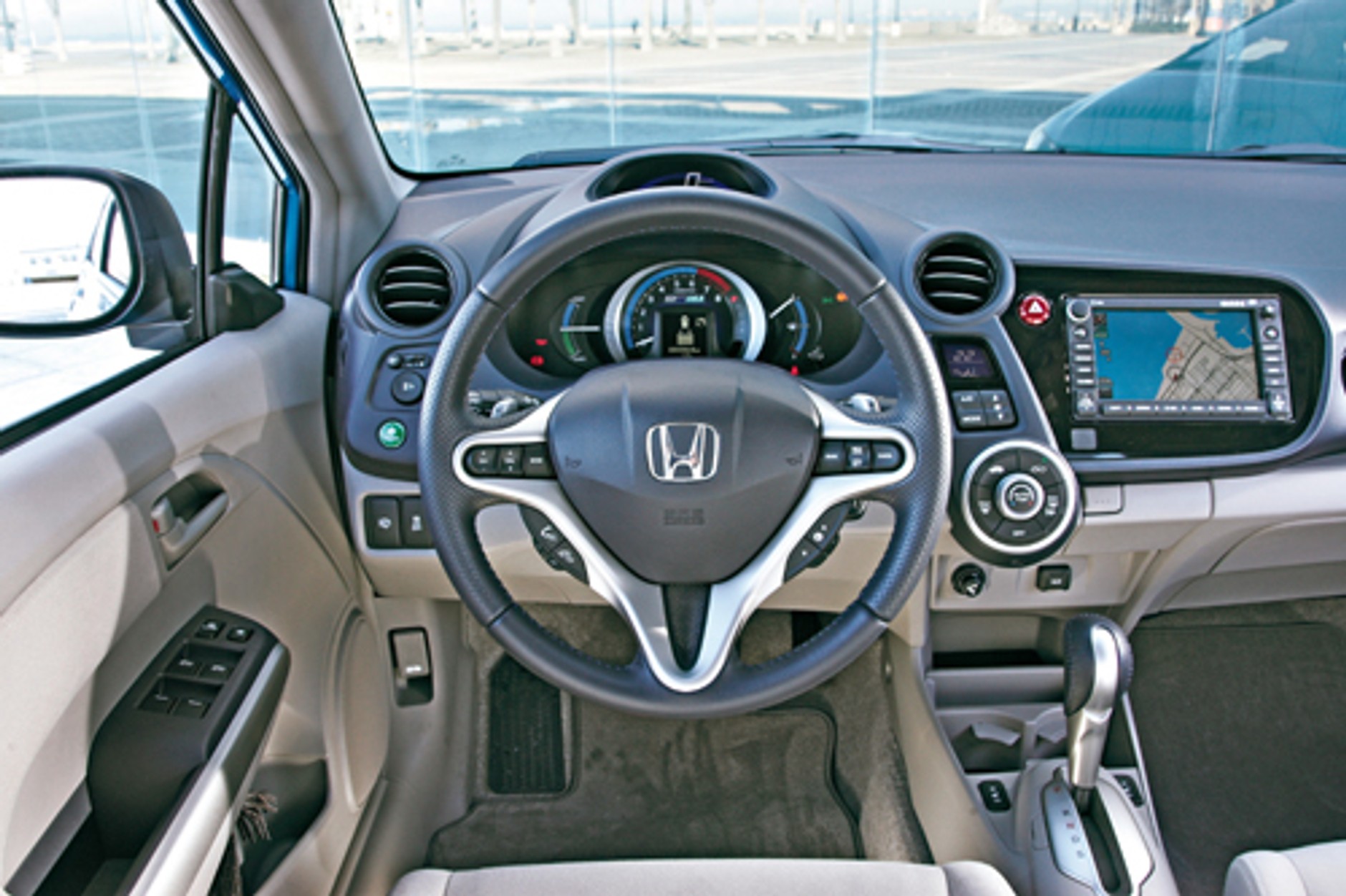 Toyota Prius i Honda Insight - Auta na tej samej fali