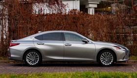 2024 Lexus ES300h