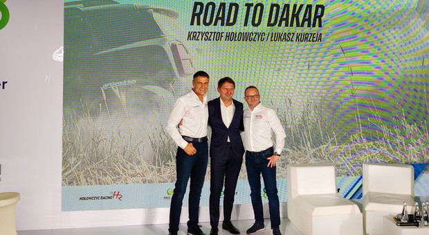 Krzysztof Hołowczyc pojedzie w Rajdzie Dakar. Załoga widzi tylko zwycięstwo