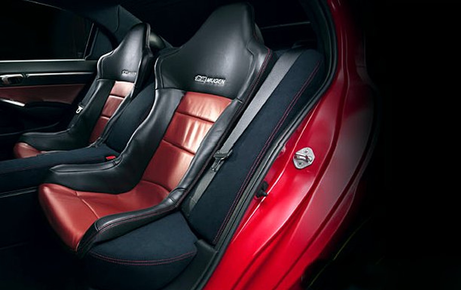 Mugen Dominator: 300 KM dla Hondy Civic sedan