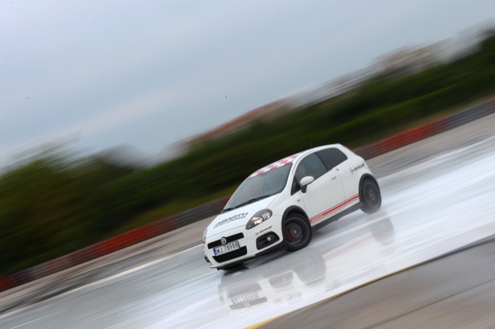 Abarth Driving Experience - szkoła doskonalenia jazdy