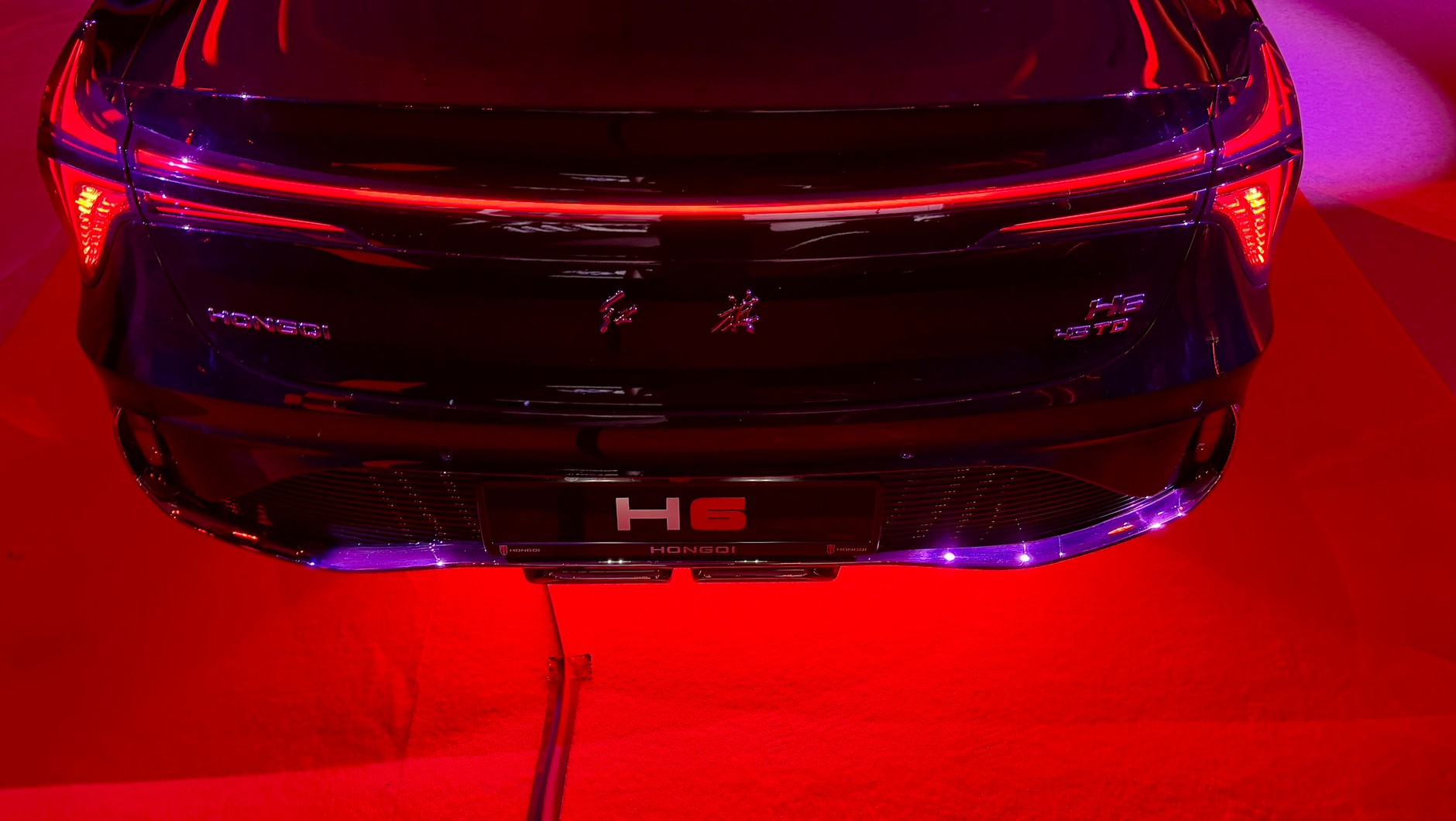 Hongqi H6