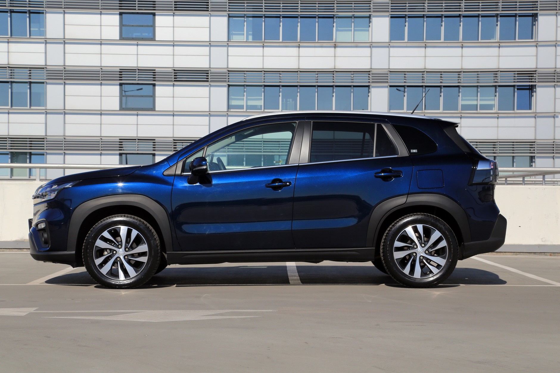 Suzuki S-Cross 1.4 Boosterjet Hybrid 2022 r. 3. generacja