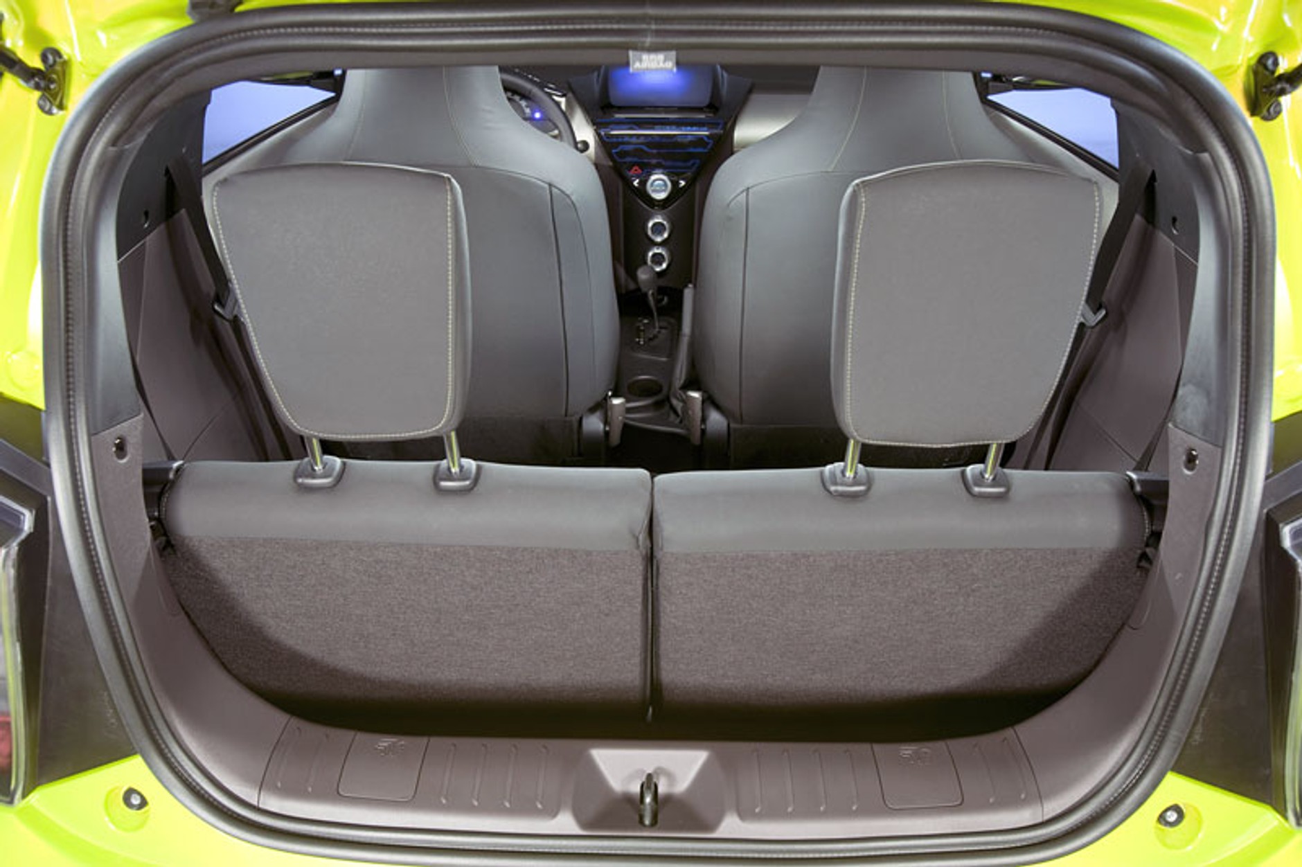 Scion iQ Concept: najmniejsza Toyota zmierza za ocean