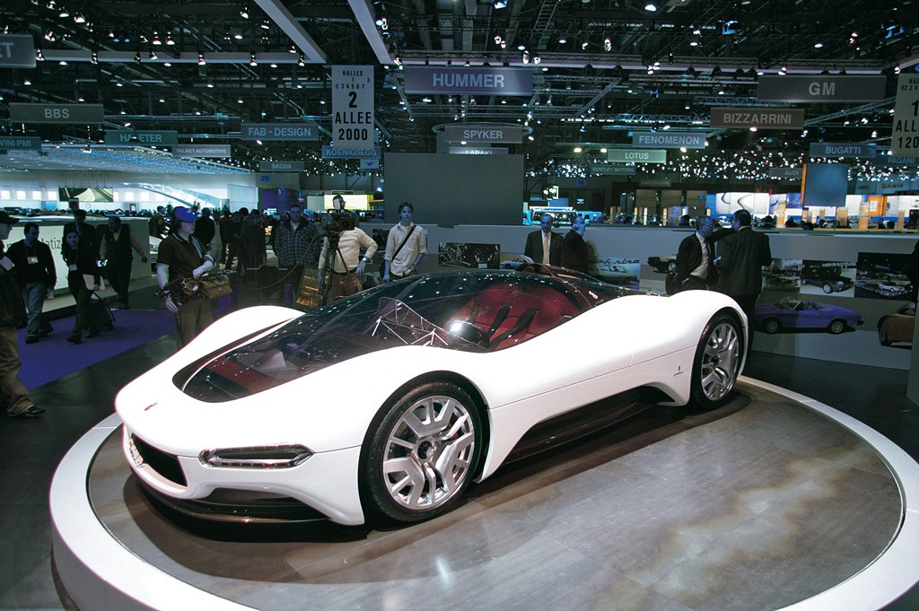 BMW Vision Efficient Dynamics i Pininfarina Modulo - Powrót do przyszłości