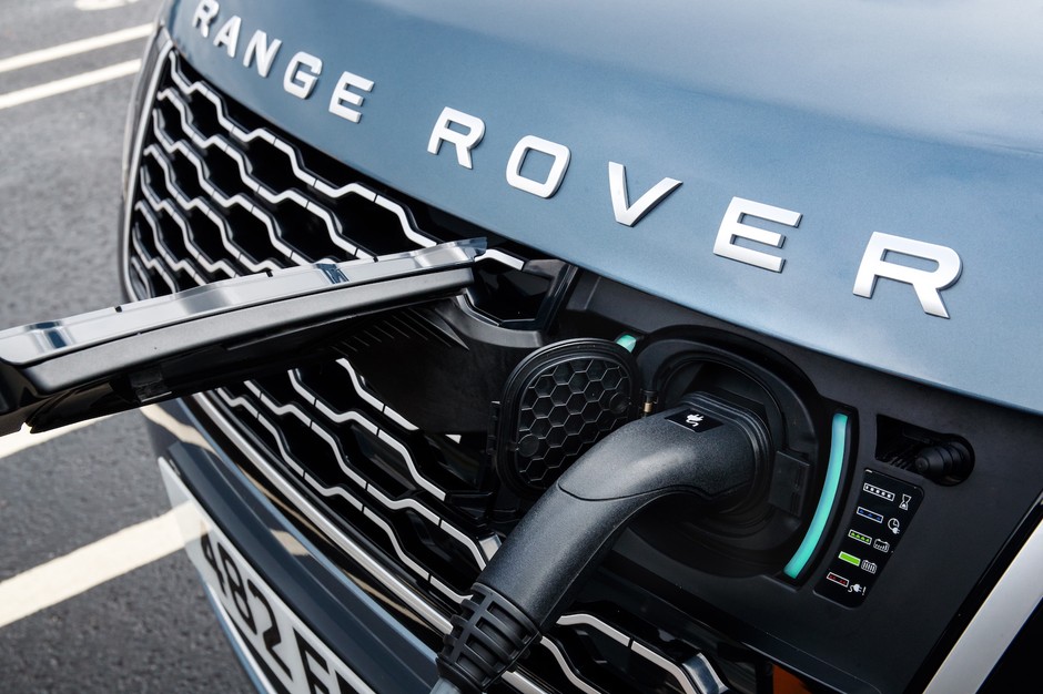 Range Rover P400e