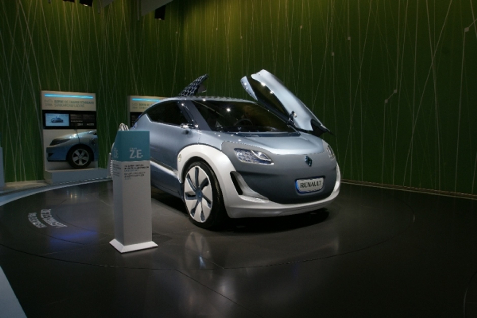 Genewa 2010: 128 premier światowych i 32 europejskie (Galeria)