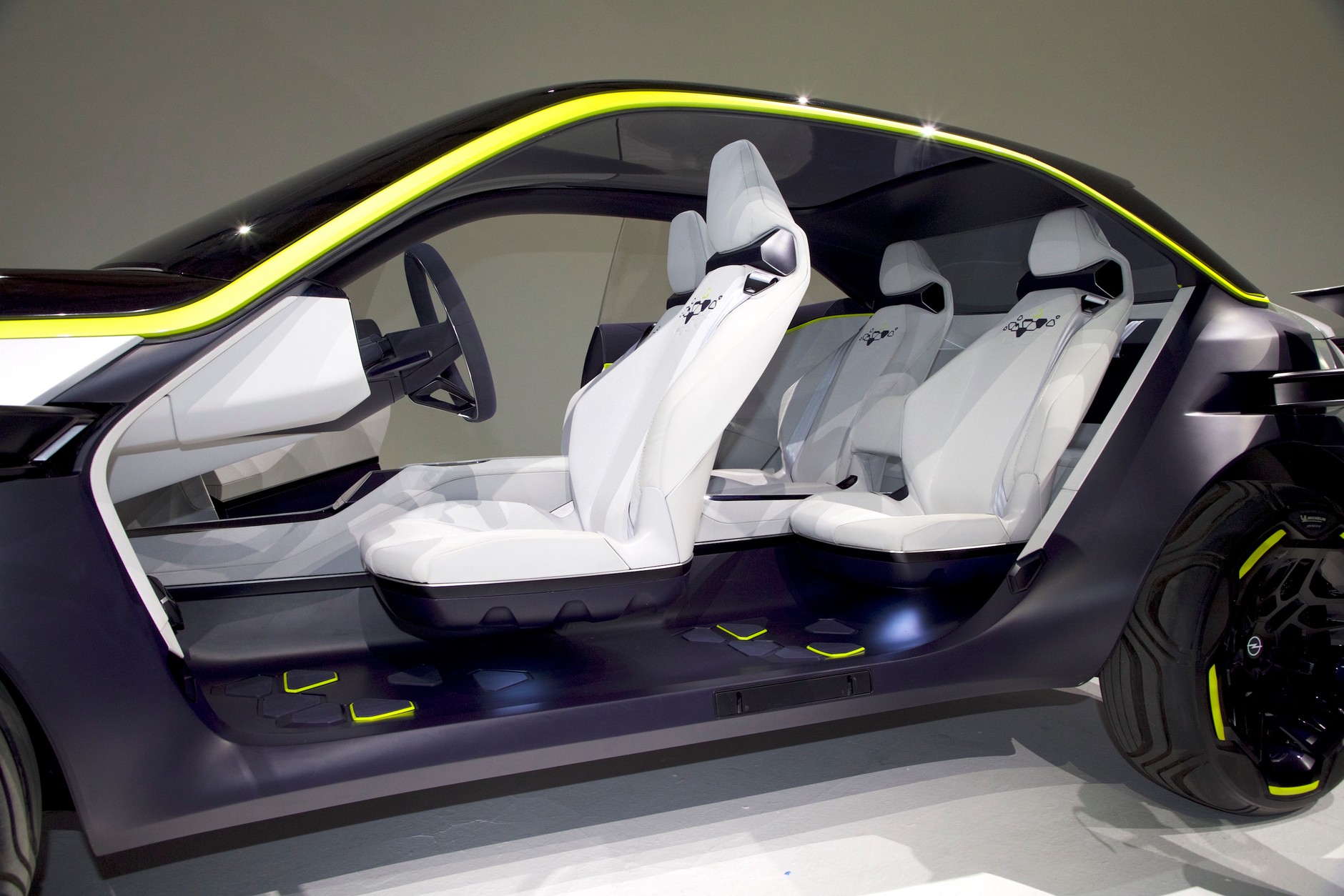 Opel GT X Experimental – czy tak będą wyglądały Ople przyszłości?