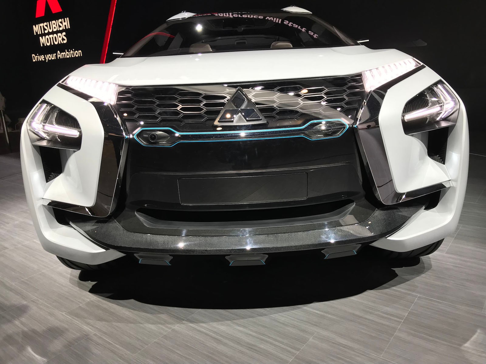 Mitsubishi e-Evolution concept