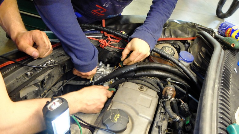 Gaz w aucie: czy się opłaca, rodzaje instalacji, koszty