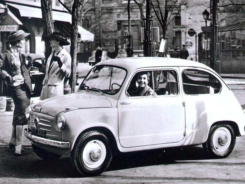 Historia Fiata 500 i 600 w fotografii (90 zdjęć)