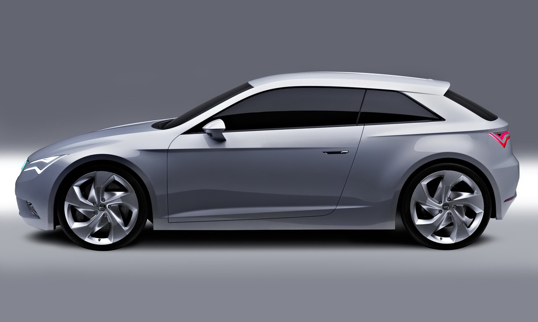 Seat IBE - Elektryzujące coupe