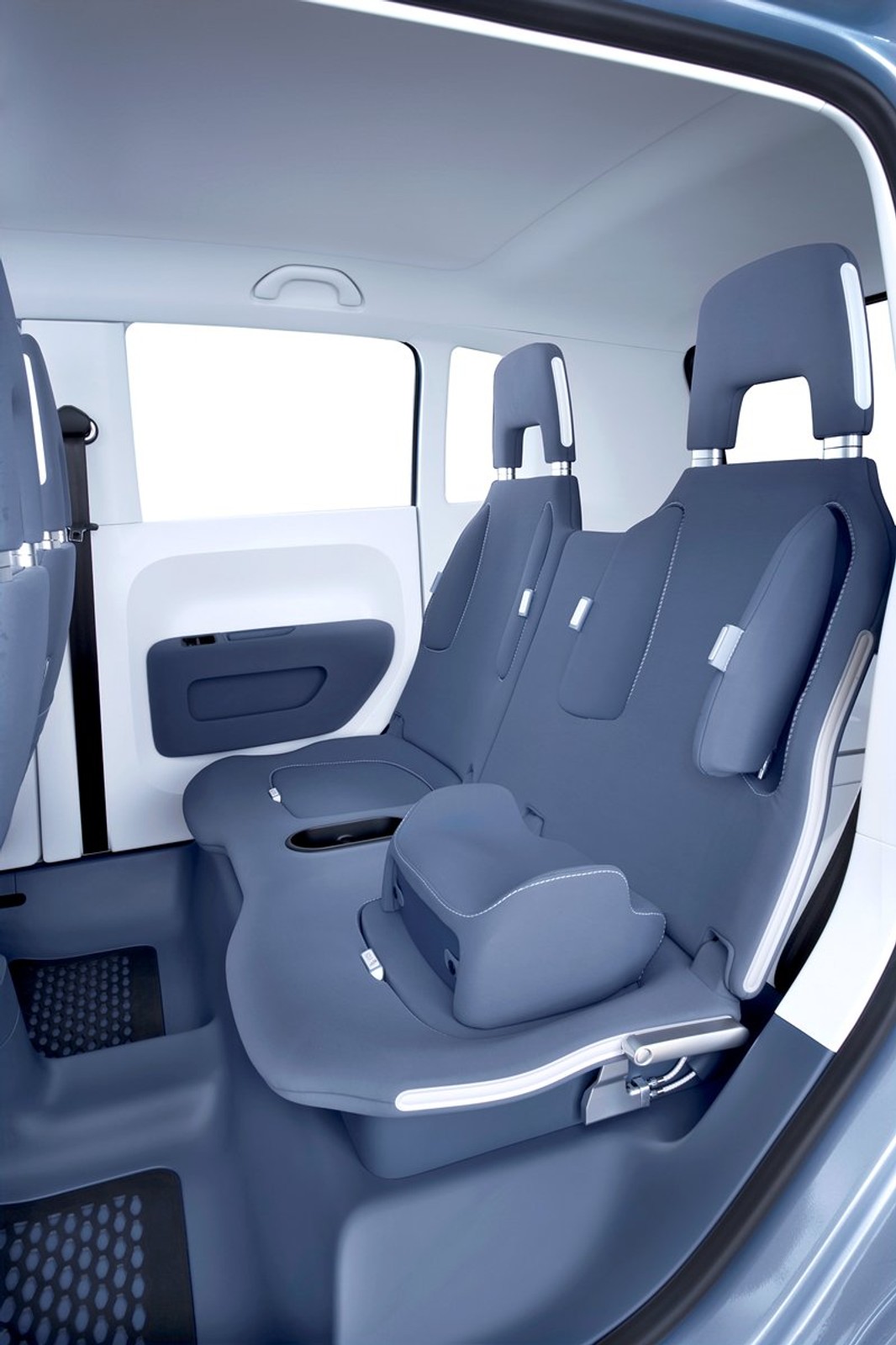 Nowy mini Volkswagen z Bratysławy, Audi Q3 z Hiszpanii