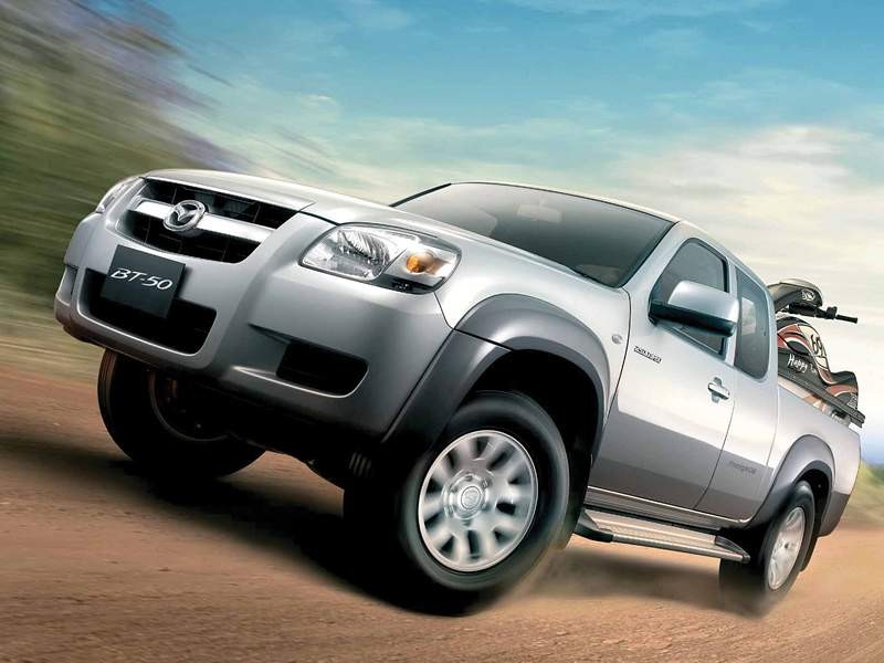Mazda BT-50 z jednym silnikiem