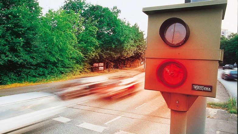 Fotoradary w rękach amatorów: bezprawie w imię prawa?