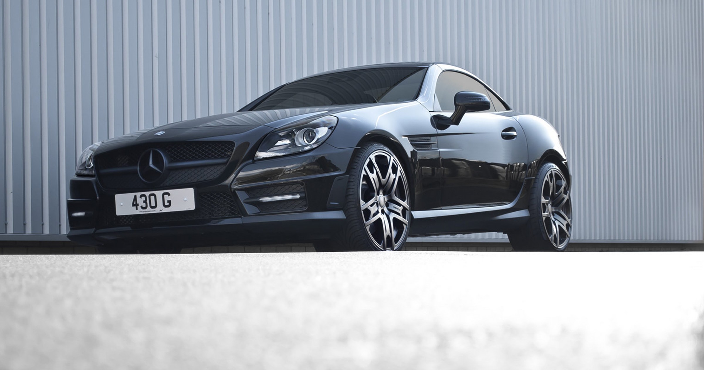 Mercedes SLK przyprawiony przez AMG, Brabusa i Project Kahn