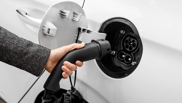 Infrastruktura do ładowania aut elektrycznych nie jest naszą najmocniejszą stroną, ale są dziedziny, w których wypadamy jeszcze gorzej
