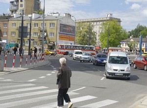 Auto nagra wypadek i spojrzy nam w oczy, czyli Unia Europejska dba o bezpieczeństwo