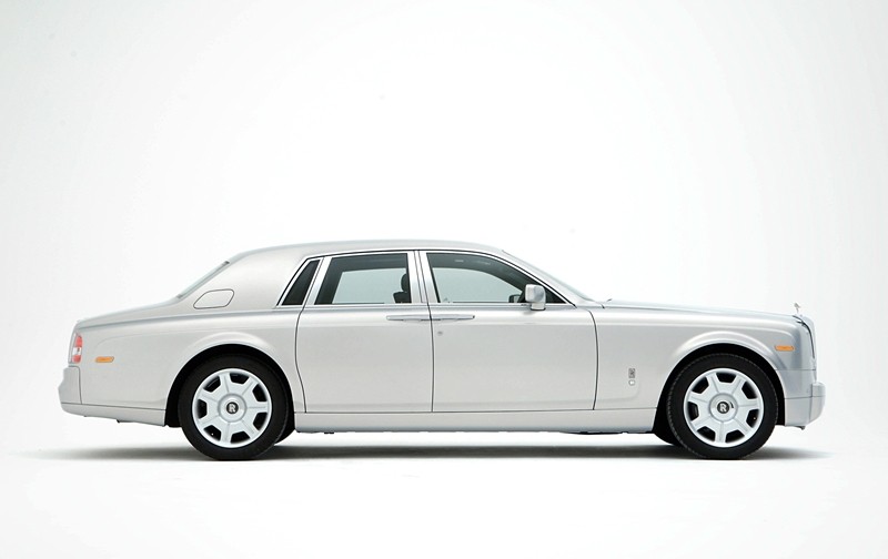 Nicolas Cage kupił 9 Rolls-Royce’ów
