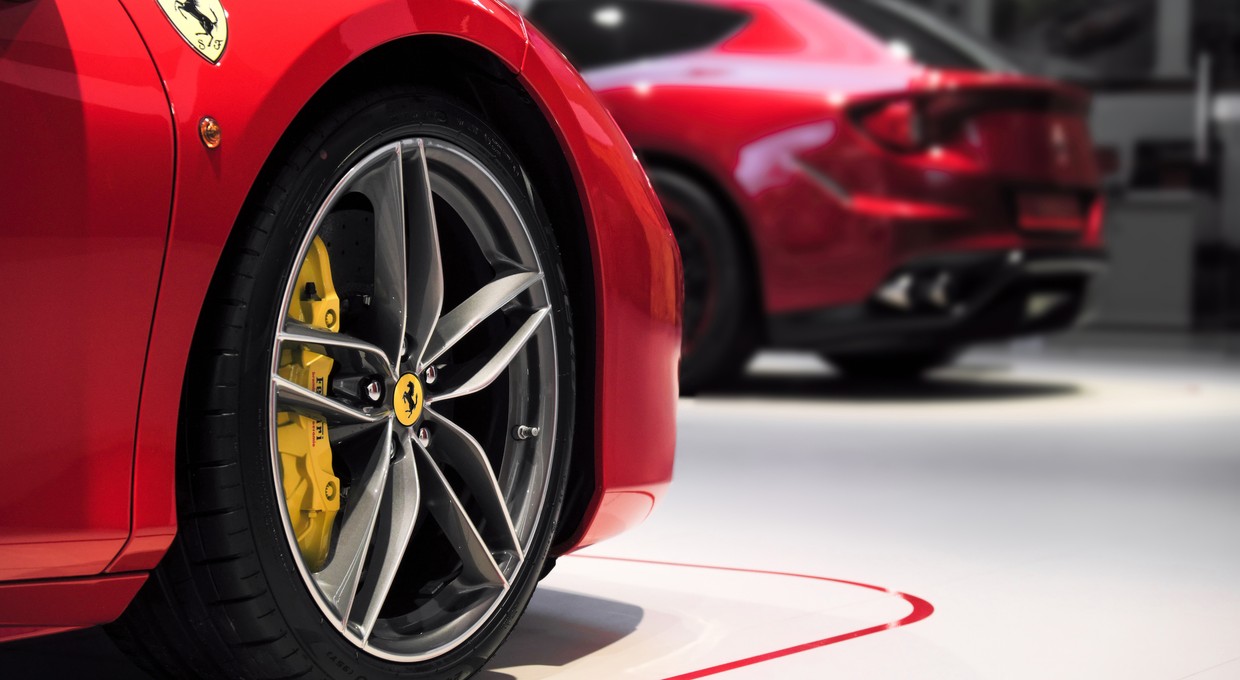 Ferrari przestaje produkować auta do Rosji i przekazuje milion euro dla Ukrainy