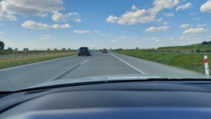 Kierowcy myślą, że mogą tu jechać 120 km/h. Łatwo dostać wysoki mandat