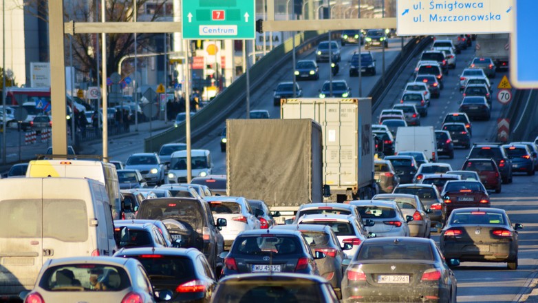 shutterstock 1049896502 korek Warszawa