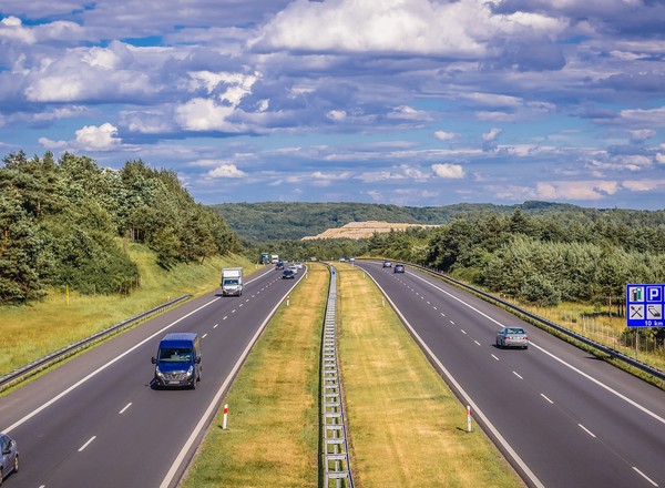 Polscy kierowcy zapłacą za autostrady. "Ten model jest nie do utrzymania"