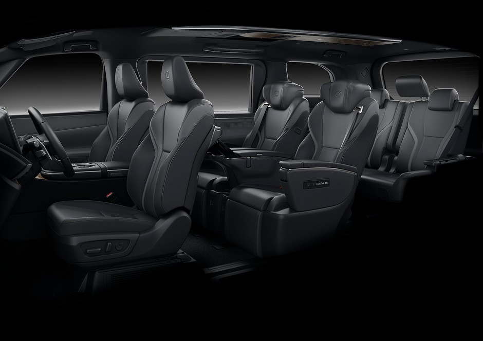 Lexus LM 350h. Ekskluzywny van z Azji debiutuje w Europie