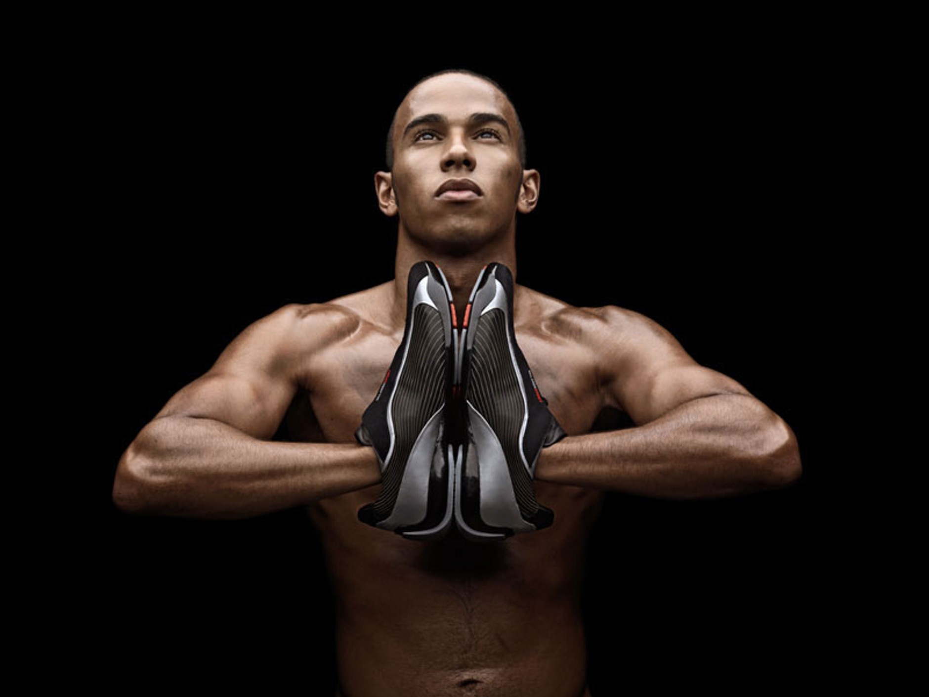 McLaren-Mercedes: kierowcy w roli modeli (fotogaleria)