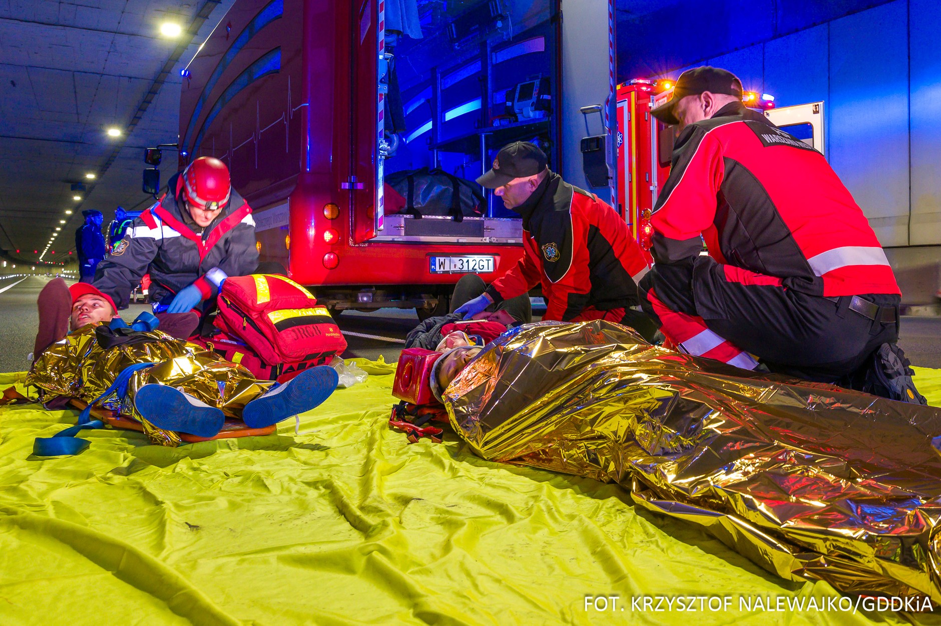 Ćwiczenia służb ratowniczych w tunelu na S2 POW w Warszawie