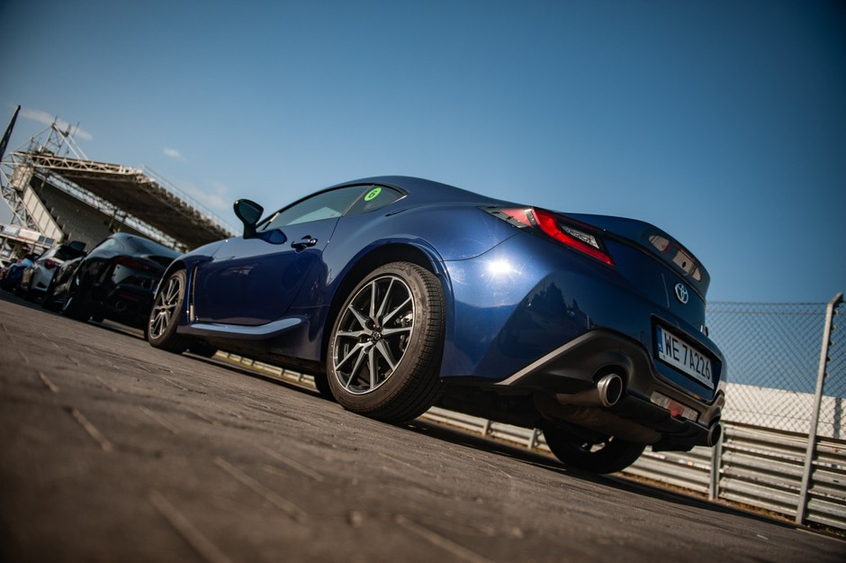 Toyoty linii GR i GR SPORT