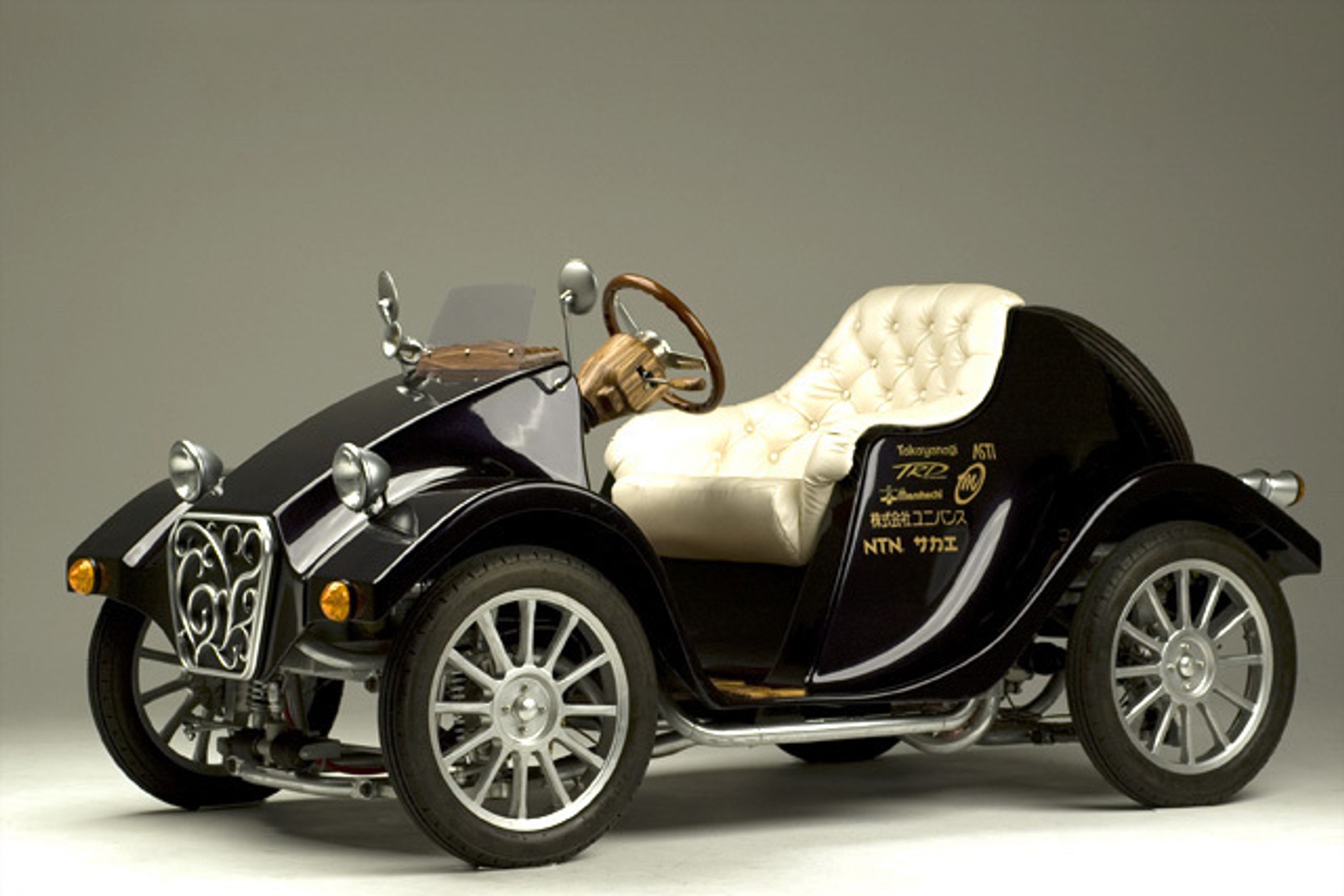 Takayanagi Miluira – elektrycznie oldschoolowy