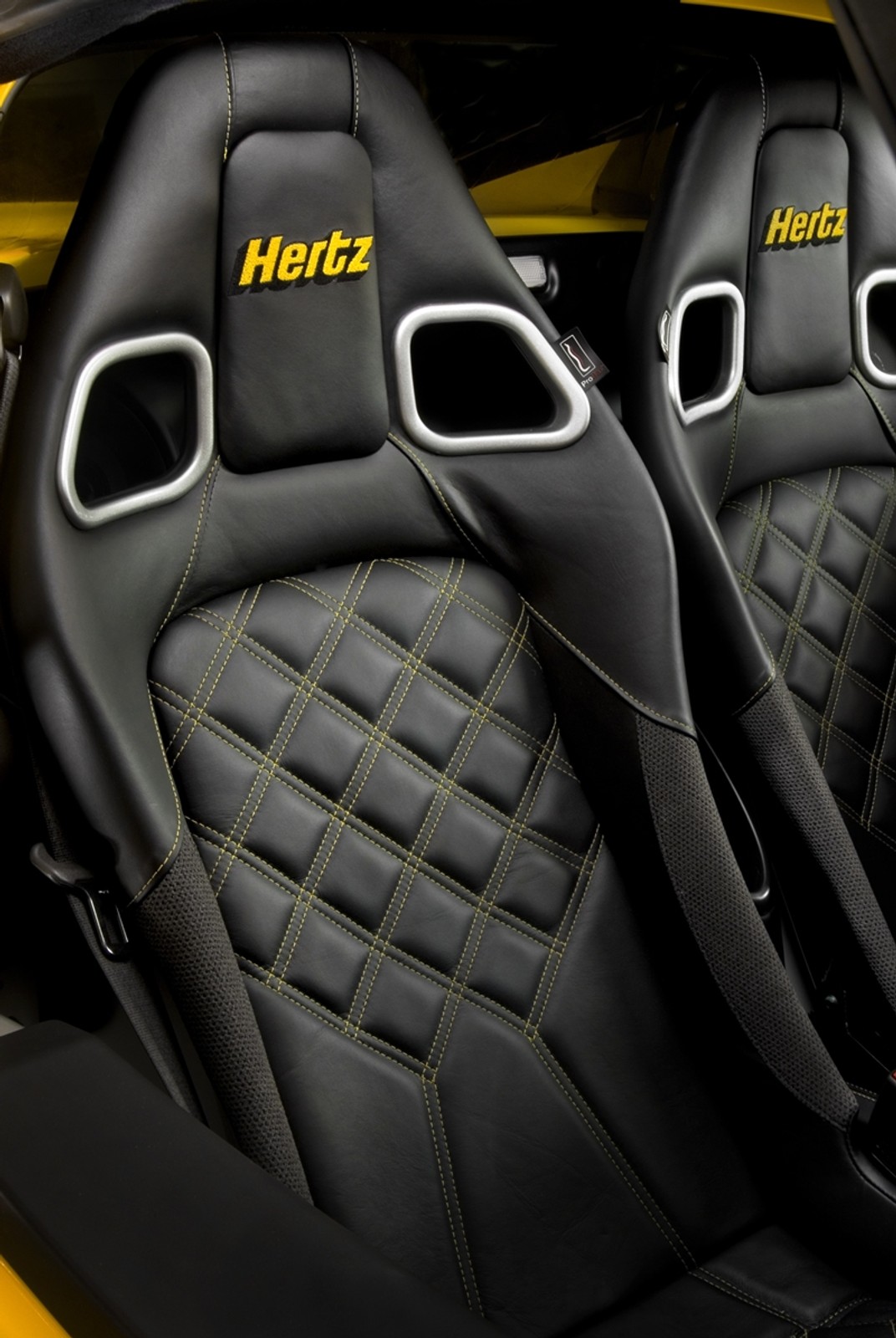 Lotus Elise – świetne auto z wypożyczalni