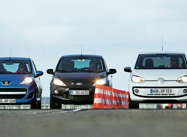 Volkswagen UP! kontra Peugeot 107 i Ford KA: mały Volkswagen w natarciu