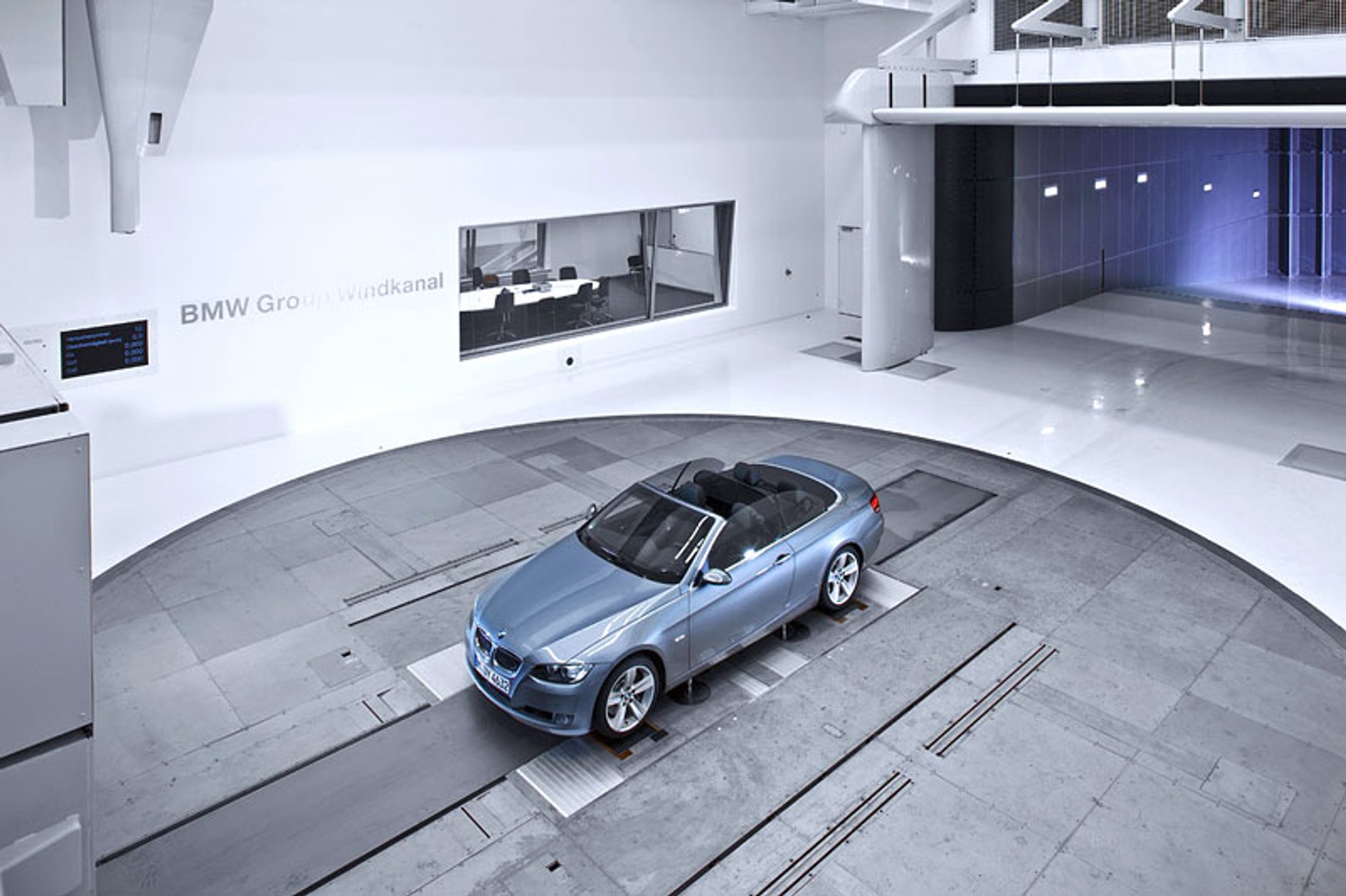 BMW: nowe centrum aerodynamiky (fotogaleria)