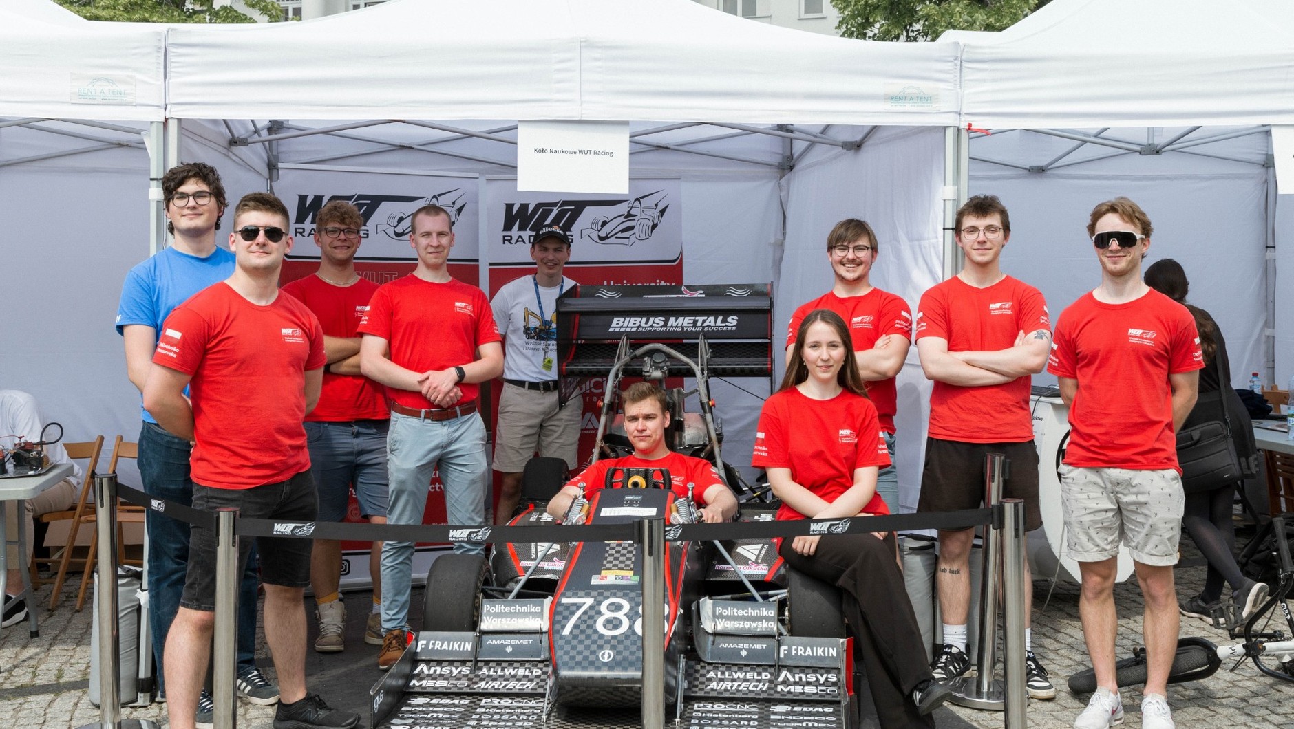 Bolid WUT-5 stworzony przez studentów Politechniki Warszawskiej z zespołu WUT Racing